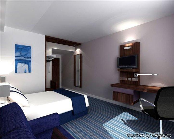 Holiday Inn Express Madrid Leganes, An Ihg Hotel Szoba fotó